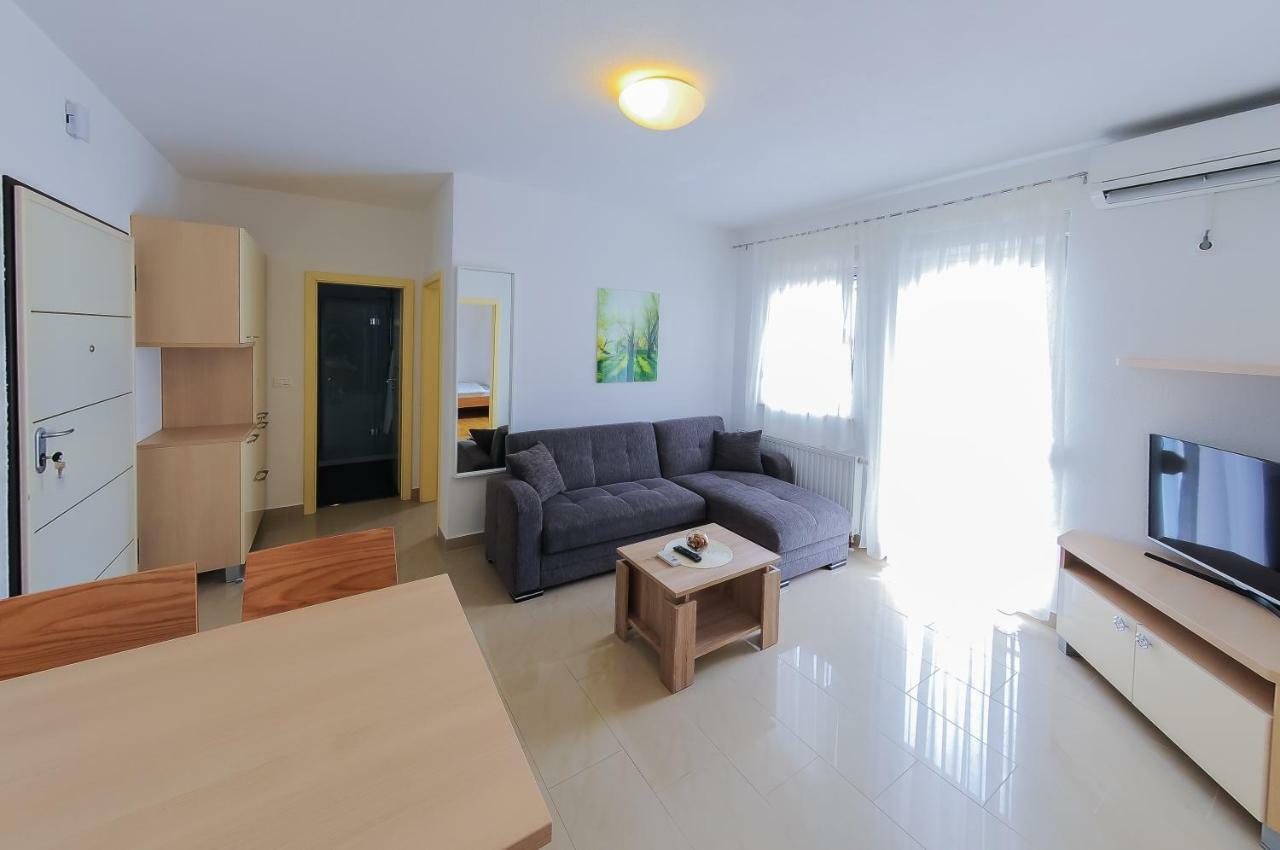 Apartments Anamarija Split Exterior photo