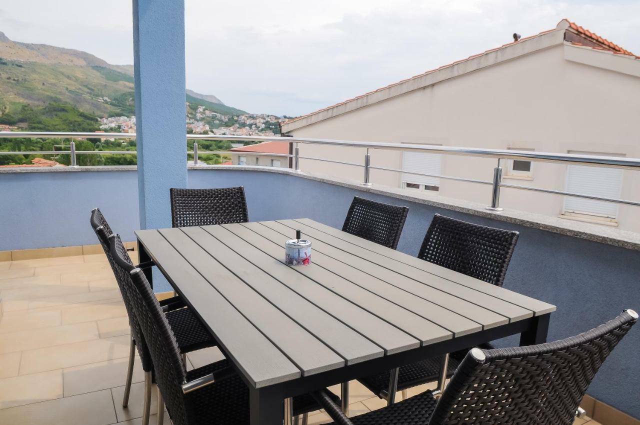 Apartments Anamarija Split Exterior photo
